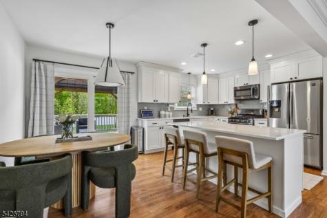 14 Dorset Drive Kenilworth NJ 07033