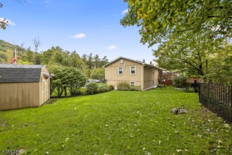 11 Vlietstra Drive Vernon NJ 07418