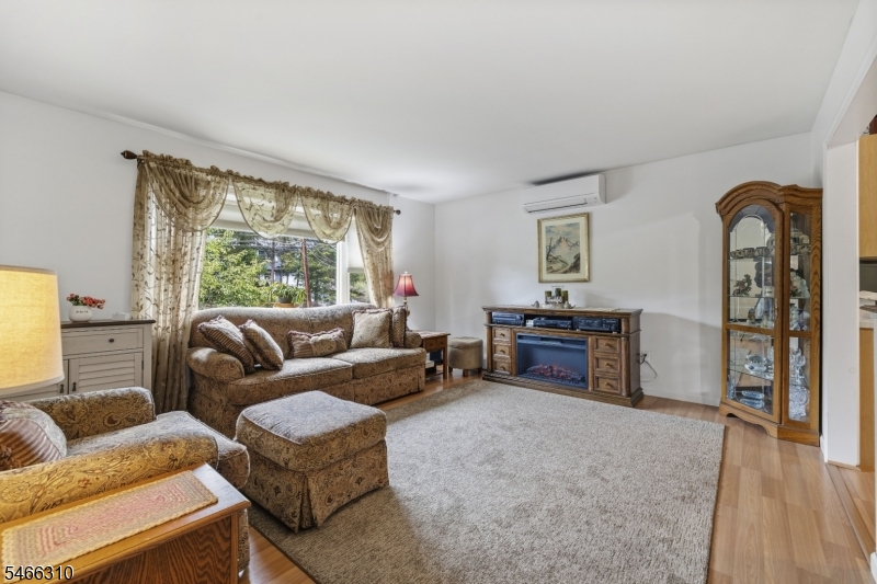 11 Vlietstra Drive Vernon NJ 07418