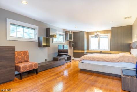 18 Nathan Drive Montville NJ 07082
