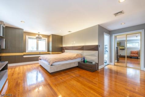 18 Nathan Drive Montville NJ 07082