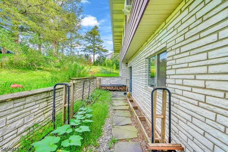 6 Barberry Street Vernon NJ 07418