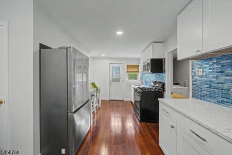 16 Jaqui Avenue Morris Plains NJ 07950