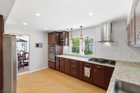 1622 Taylor Drive North Brunswick NJ 08902