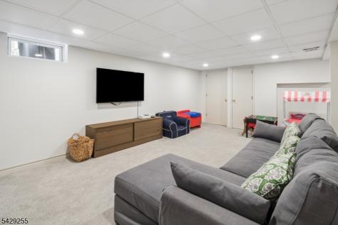 6 Hillside Avenue Madison NJ 07940