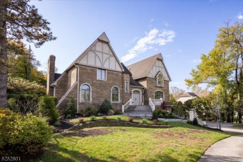 11 Danielle Drive Wayne NJ 07470