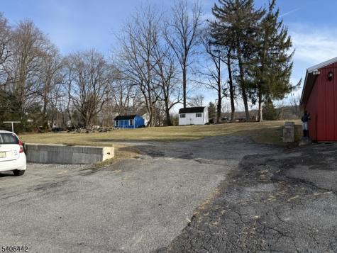 36 Willow Avenue Bloomsbury NJ 08804
