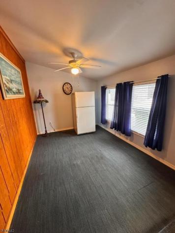 36 Willow Avenue Bloomsbury NJ 08804