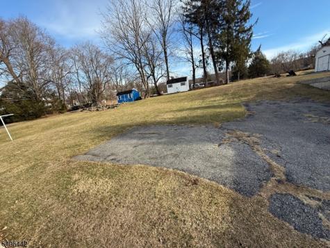 36 Willow Avenue Bloomsbury NJ 08804