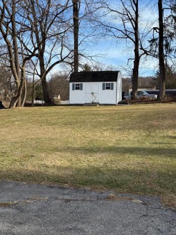 36 Willow Avenue Bloomsbury NJ 08804