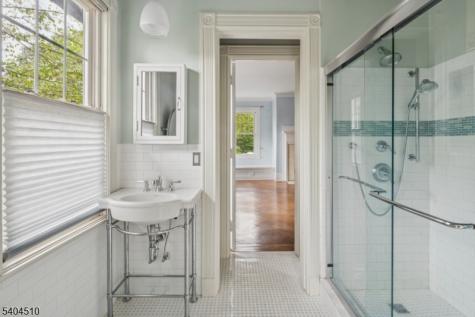 17 Three Gables Road Morris NJ 07960