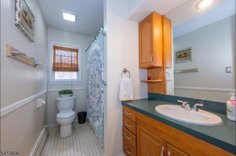 31 Penn Avenue Andover NJ 07860