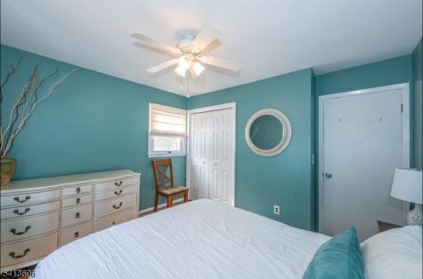 31 Penn Avenue Andover NJ 07860