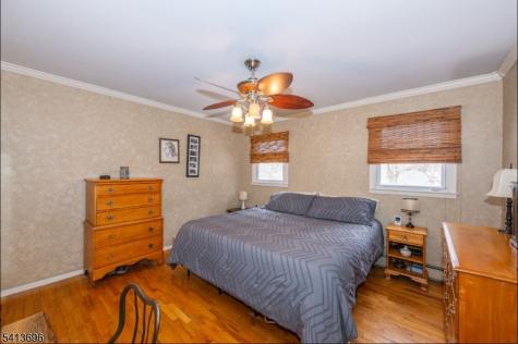 31 Penn Avenue Andover NJ 07860