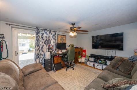 31 Penn Avenue Andover NJ 07860