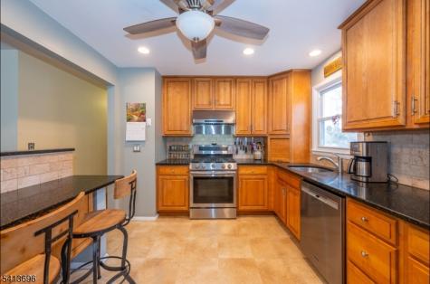 31 Penn Avenue Andover NJ 07860