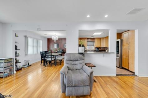 2657 Spruce Street Union NJ 07083