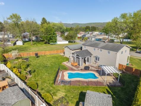 103 Carter Terrace Hackettstown NJ 07840