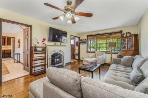 103 Carter Terrace Hackettstown NJ 07840