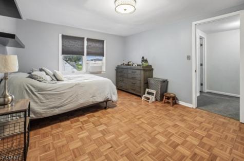 29 Henry Street Elmwood Park NJ 07407