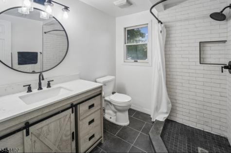 29 Henry Street Elmwood Park NJ 07407