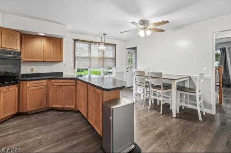 29 Henry Street Elmwood Park NJ 07407