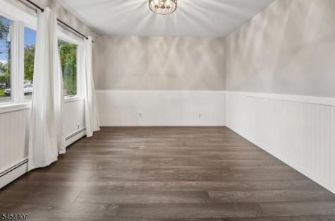 29 Henry Street Elmwood Park NJ 07407