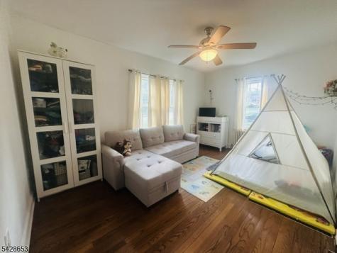 4 W Nelson Street Newton NJ 07860