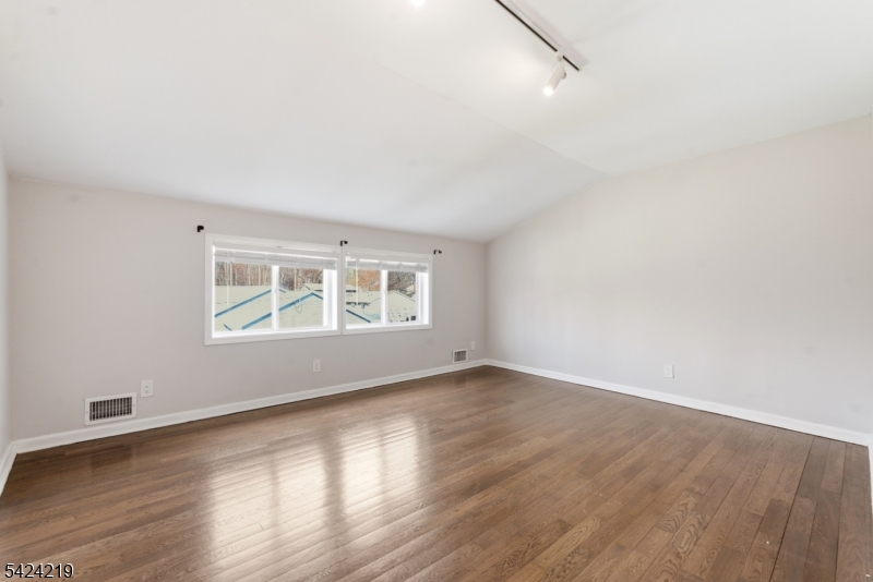 129 Willow Avenue Aberdeen NJ 07747
