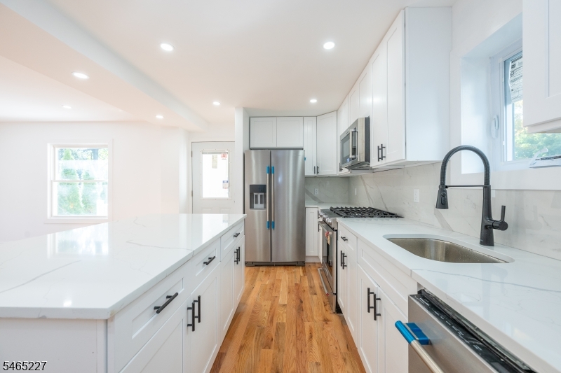18 Meeker Street West Orange NJ 07052