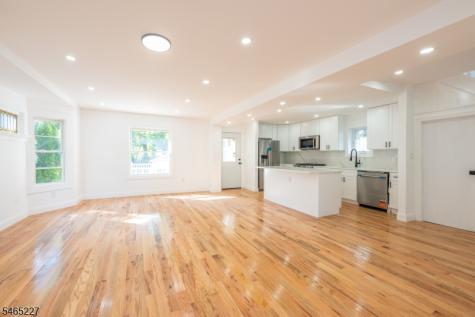 18 Meeker Street West Orange NJ 07052