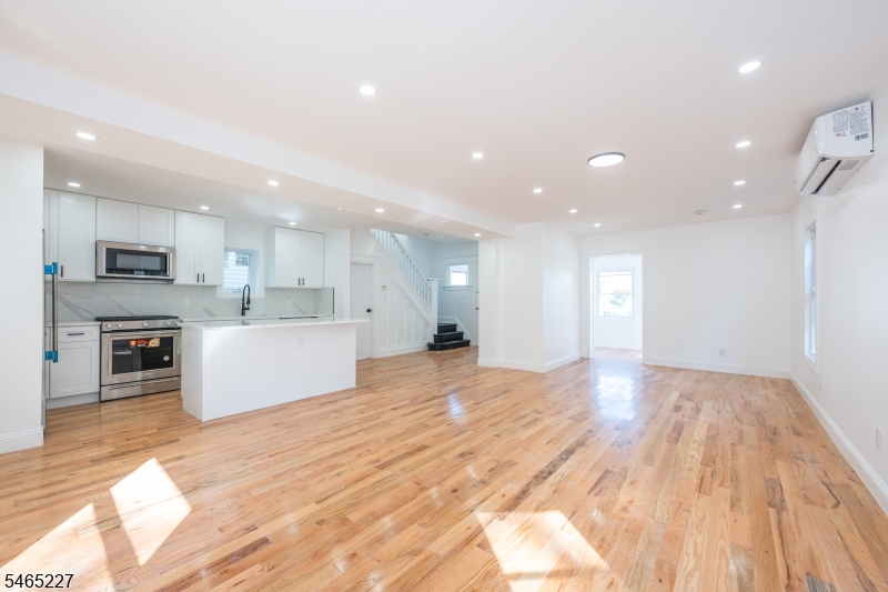18 Meeker Street West Orange NJ 07052
