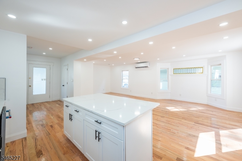 18 Meeker Street West Orange NJ 07052