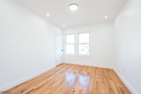 18 Meeker Street West Orange NJ 07052