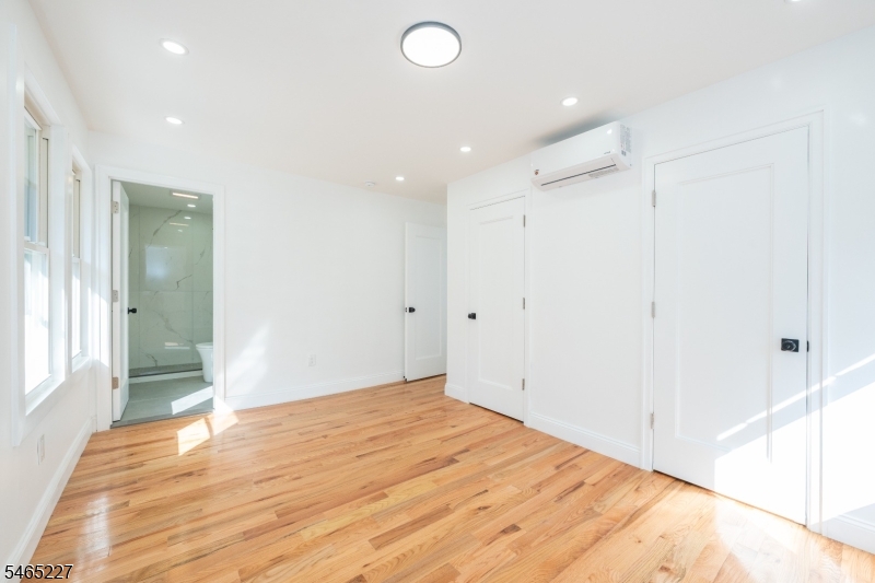 18 Meeker Street West Orange NJ 07052