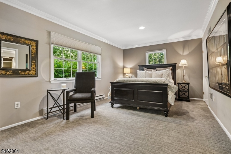 32 Stratford Drive Livingston NJ 07039