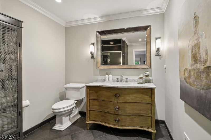 32 Stratford Drive Livingston NJ 07039