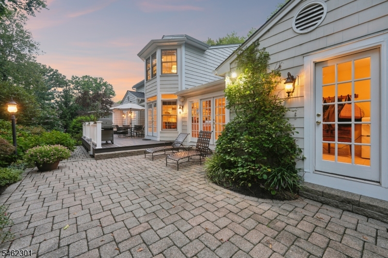 32 Stratford Drive Livingston NJ 07039