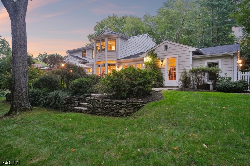 32 Stratford Drive Livingston NJ 07039