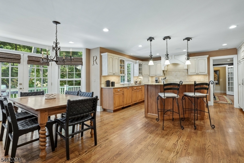 32 Stratford Drive Livingston NJ 07039