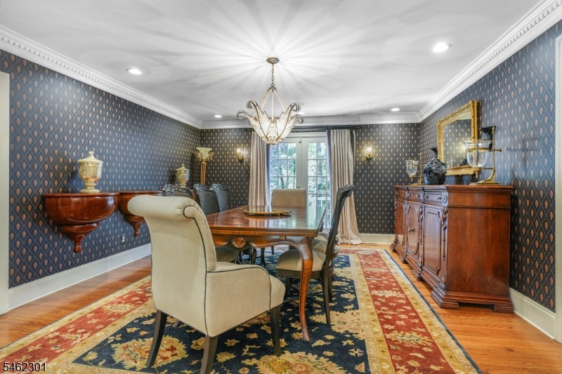 32 Stratford Drive Livingston NJ 07039