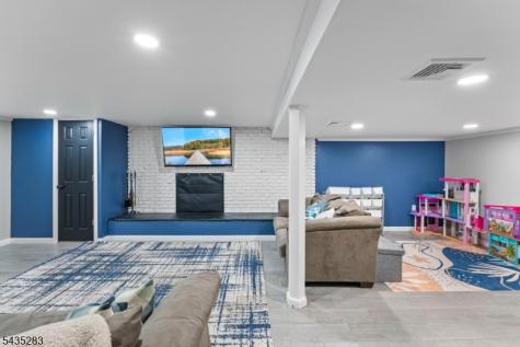 12 Calvin Avenue Lodi NJ 07644