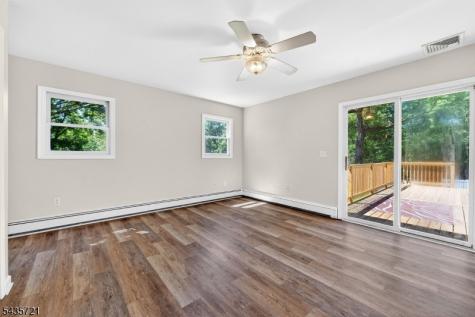 24 Skytop Road Washington NJ 07853