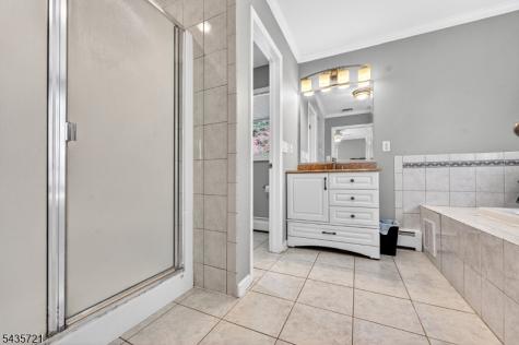 24 Skytop Road Washington NJ 07853
