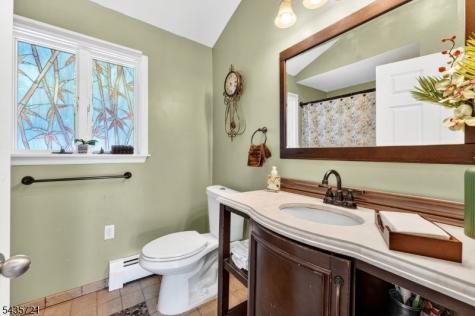 24 Skytop Road Washington NJ 07853