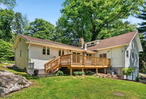 24 Skytop Road Washington NJ 07853