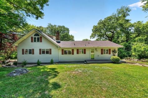 24 Skytop Road Washington NJ 07853