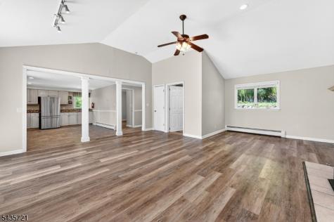 24 Skytop Road Washington NJ 07853