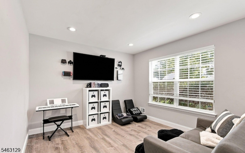 24 Crater Lake Road Howell NJ 07731