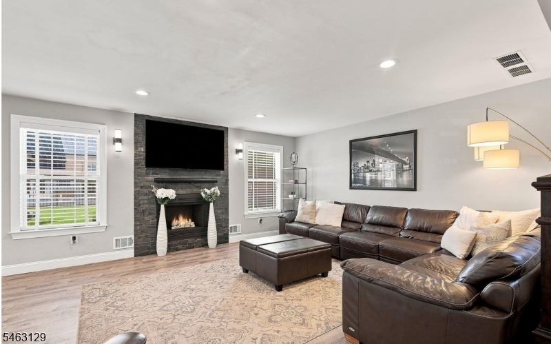 24 Crater Lake Road Howell NJ 07731